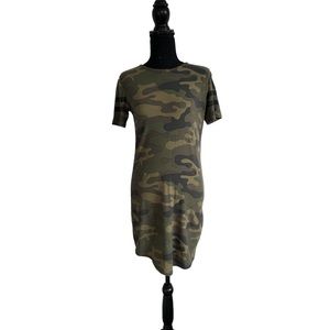 5/25$ ✨ Ardene Camo Dress